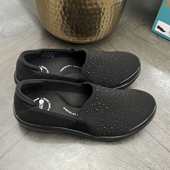 Bzees Poppyseed 3 Slip On Black (WIDE) - Picture 5 of 12
